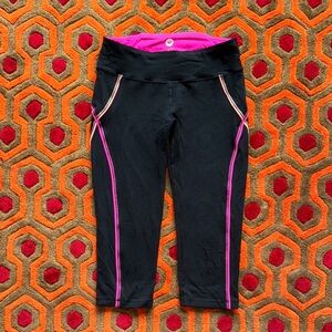 MAKE OFFER! Roxy Black Capri Leggings Joggers Hot Pink Trim Track Pants M